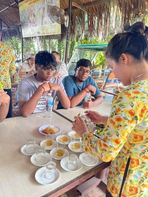 Luxury Tour with Limousine Car: Mekong Delta -My Tho Ben Tre