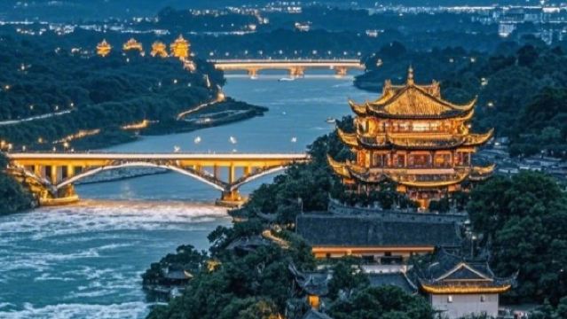 都江堰+青城山①日遊【2-6人拼團】純玩+旅遊保險+簽合同