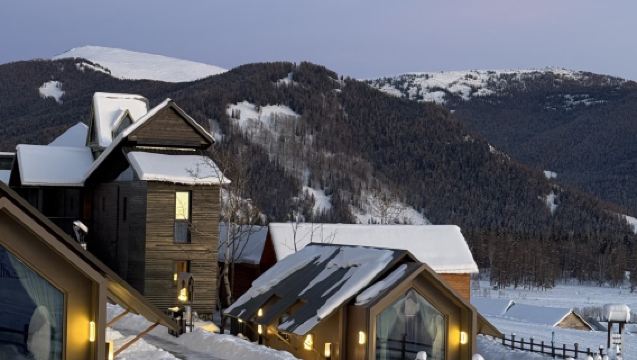 【包車單程】阿勒泰市—喀納斯景區—神仙灣—月亮灣—臥龍灣—禾木