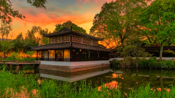 Suzhou Day Tour to Humble Administrator's Garden, Tiger Hill(Huqiu) Scenic Area & Hanshan Temple: Private Charter Service + Flexible Departure Time!