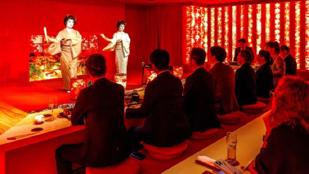 [Grandhammer BENITSUYA]Tokyo: Traditional Geisha Experience Show & Japanese Dinner