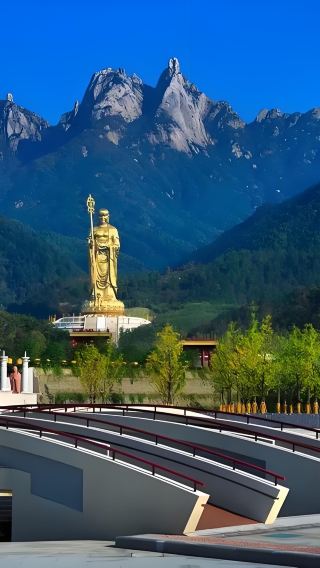 Private guided day tour to Jiuhua Mountain from Chizhou, Anhui