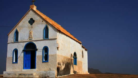 Tour di un giorno all'Isola di Sal, Capo Verde: Grotta Blu, Lago Salato e giro dell'isola con trasferimento da/per l'hotel