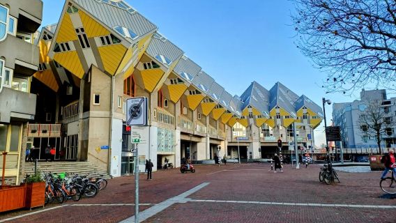 荷蘭鹿特丹小孩堤防+立體方塊屋+拱廊市場+歐洲桅杆-包車-臻選