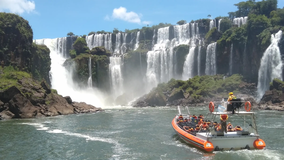 Ab Puerto Iguazú, Argentinien Iguazú-Wasserfälle-Tour