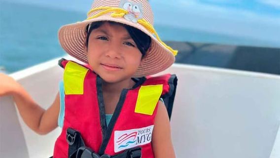 Lima: Palomino Islands Yacht Tour with Swimming with Sea Lions