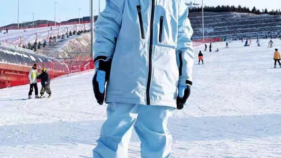 Harbin Yabuli Ski Resort 1-day tour multiple routes Tuding Mountain ice and snow gallery China Snow Town ski reindeer
