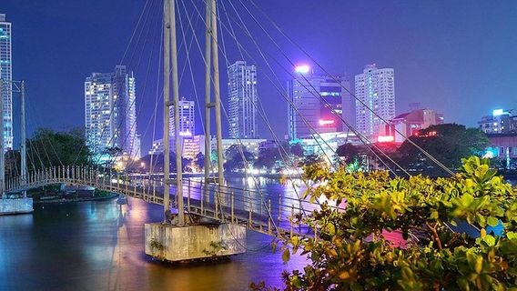 colombo skyline at night