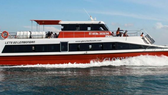 Denpasar: Glory's Fast Boat to Nusa Lembongan