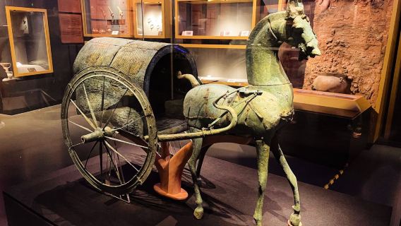 貴陽特色南江大峽谷徒步吸氧・大峽谷漂流浪尖飛躍・貴州省博物館