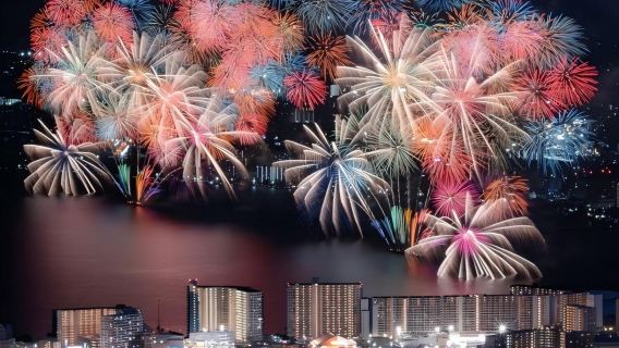 1-day tour on August 6: Lake Biwa Grand Fireworks Festival + Arashiyama walk + Kyoto Baum
