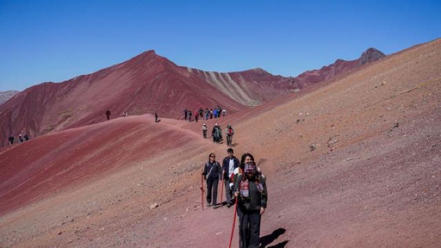쿠스코 출발: 레드 밸리와 레인보우 마운틴 ATV 투어 (식사 포함)