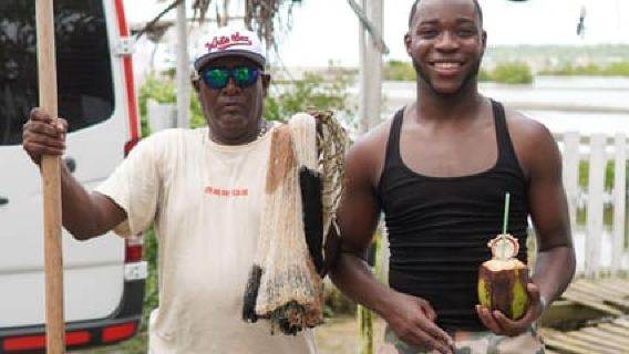 Cartagena: Artisanal fishing through the mangroves