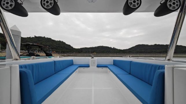 【珠海遊艇租賃】珠海日月貝格力 45英尺網紅派雙體遊艇 包船出海+自駕體驗