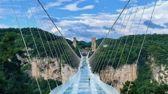 長沙至張家界大峽谷 (玻璃橋) 1 天私人包團含英語導遊