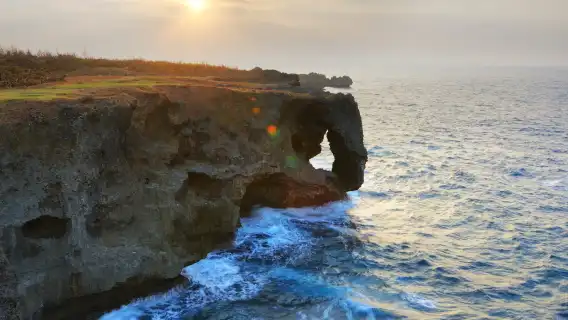 沖繩北部一日遊|美麗海水族館・萬座毛・古宇利島・備瀨福木林道