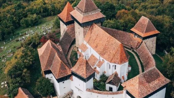 Romania & Black Church + Bran Castle "Dracula's Castle" + Brasov 1-day tour