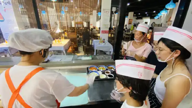 【包車遊】兵馬俑+秦始皇帝陵博物院-麗山園一日遊/英文導遊/油潑麵製作/漢服