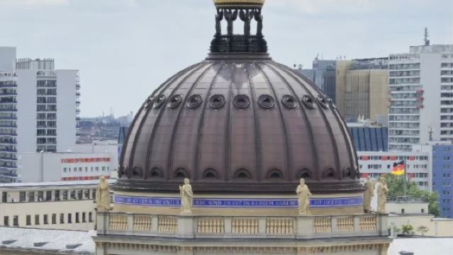 Lawatan sehari ke Bangunan Parlimen Berlin + Galeri Timur + Pulau Muzium + Brandenburg Gate
