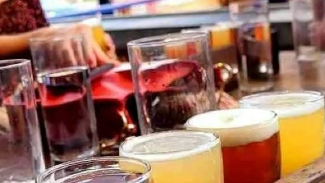 Calgary: Guided Street Art Tour + Craft Beer Tasting