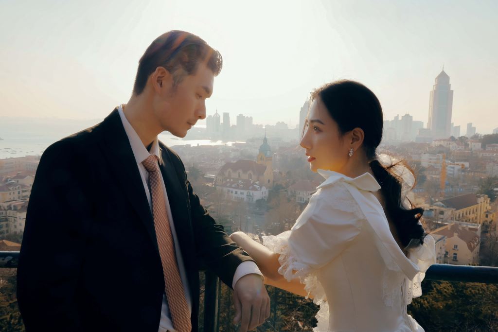 Trip Moments en Zhijiang[Conductor, guía y fotógrafo de Trip Moments en la antigua residencia de Shen Congwen + sesión de fotos de boda con dron y cortometraje + maquillaje y vestuario + itinerario personalizado]