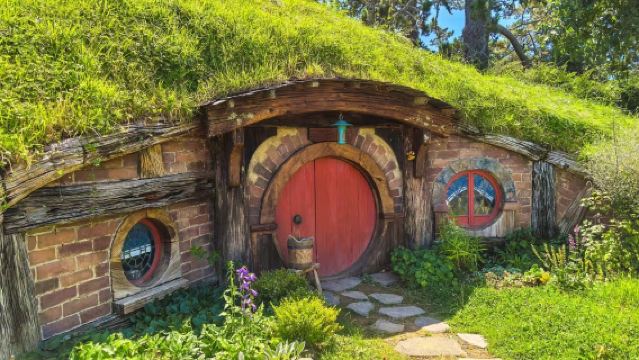 Buka dunia Middle-earth dengan satu klik! Lawatan sehari sewaan peribadi ke Hobbiton + Gua Kunang-kunang Waitomo