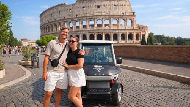  Rome: Exclusive Private Golf Cart Tour 