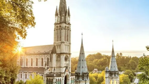 Lourdes: Excursión guiada en grupo pequeño desde Toulouse