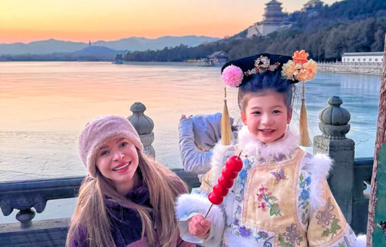 Mutianyu Great Wall + Summer Palace One-Day Tour [Bashida Sightseeing Bus | Complimentary Ferry | In-depth Guided Tour]