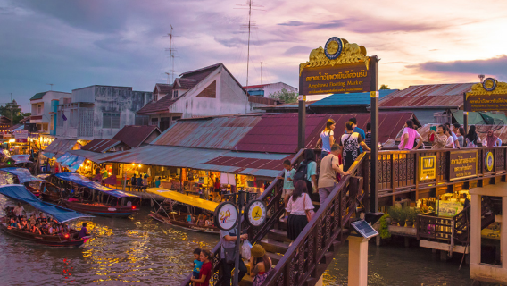 [Join Tour] Amphawa Floating Market & Maeklong Railway Market from Bangkok