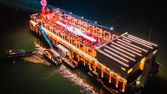 Pattaya Oriental Atlantis cruise ship restaurant seafood buffet - a feast for the senses in Pattaya