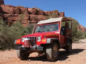 Private Red Rock Panoramic Jeep Tour of Sedona