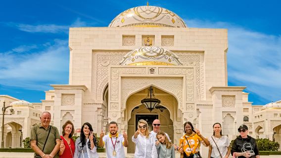 Dubai: Sheikh Zayed Mosque & Qasr Al Watan Tour with Pickup