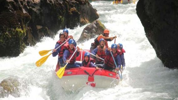 Challenge the Rapids of the Manso River: Rafting Adventure in Bariloche
