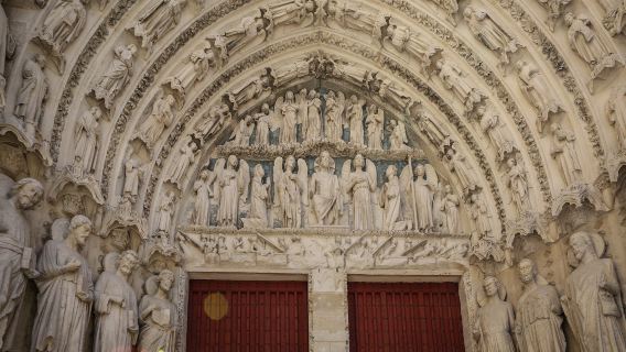 Landmarks of Bordeaux with Medieval Touch