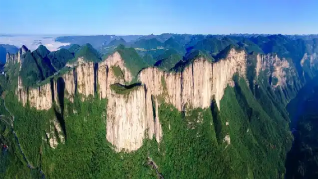 『旅行團』恩施大峽谷+七星寨+雲龍地縫一炷香一日遊純玩含接送
