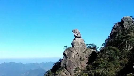 однодневный тур на гору Саньциншань в Шанжао [Отправление из Уюаня, тур в небольшой группе (6 человек по желанию) / тур «все включено» (доступны варианты среднего и короткого цикла)]