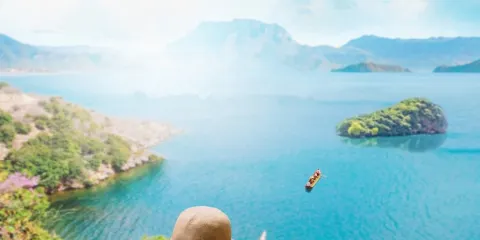 麗江瀘沽湖一日遊【真純玩·豬槽船遊湖·360°環湖·商務團】