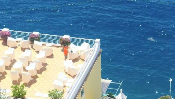 義大利：那不勒斯出發【阿馬爾菲海岸線＋波西塔諾小鎮】一日遊