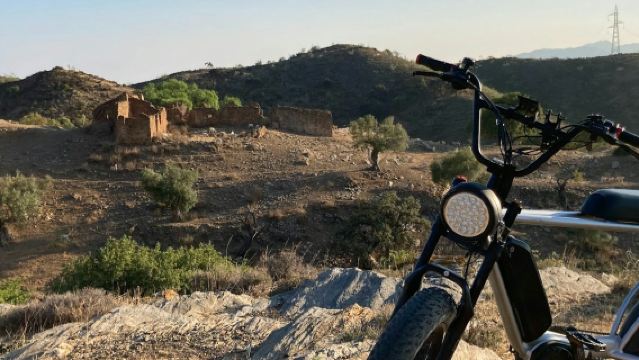 Málaga: 10-Stunden E-Fatbike-Verleih