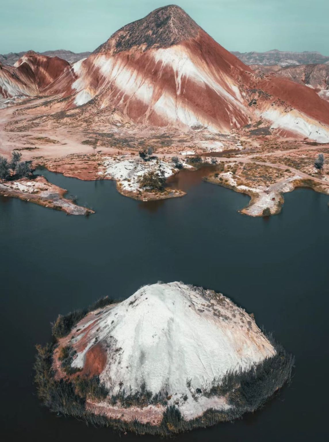 Lanzhou · Panoramic Day Tour Around the City: Kushi Danxia + Tianfu Sand Palace + Lanhattan