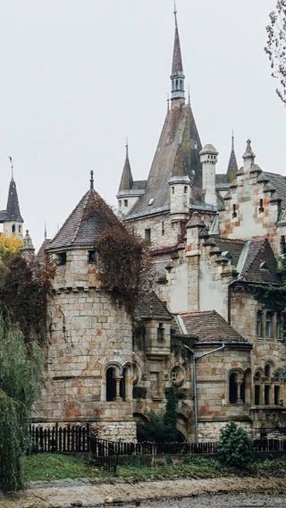 Exploring Fisherman's Bastion and City Park: Fisherman's Bastion + Matthias + City Park
