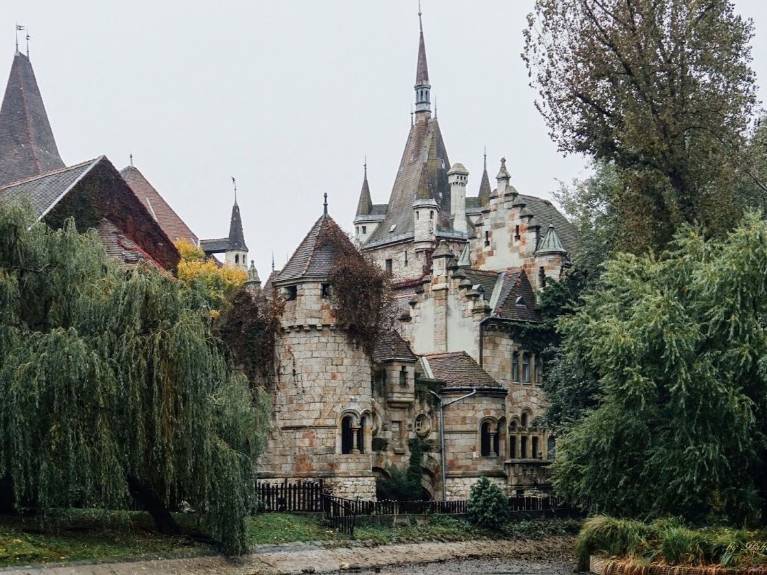Exploring Fisherman's Bastion and City Park: Fisherman's Bastion + Matthias + City Park