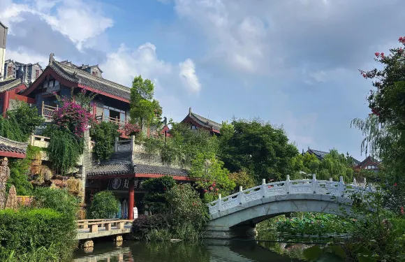 四川眉山彭祖山+中岩寺+遠景樓+東坡印象水街一日遊中英文服務