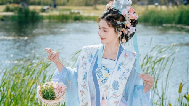 Quanzhou Zhonghuai Lou Trip Moments[Location de costumes + expérience de coiffure florale + photographe optionnel + costumes élégants et variés + service de qualité]