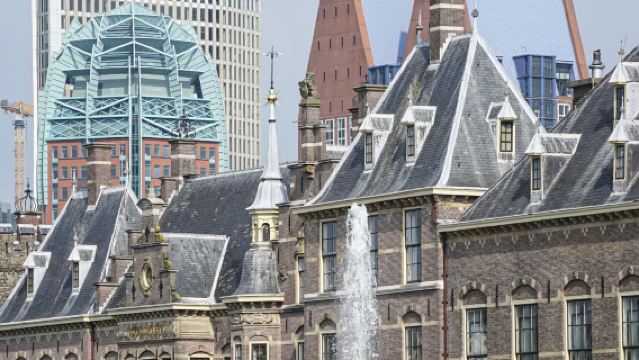 荷蘭阿姆斯特丹來回海牙-可定制包車【中文服務｜市區接送】