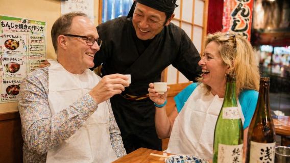 Asakusa: Yerel Lezzet Mekanlarında 12 Yemek ile Rehberli Yemek Turu