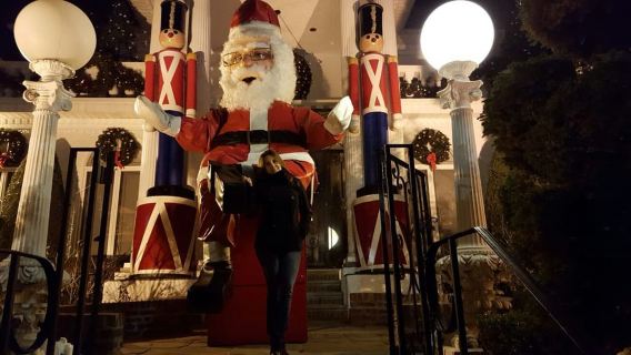 ニューヨーク：ダイカー・ハイツ クリスマスライトツアー