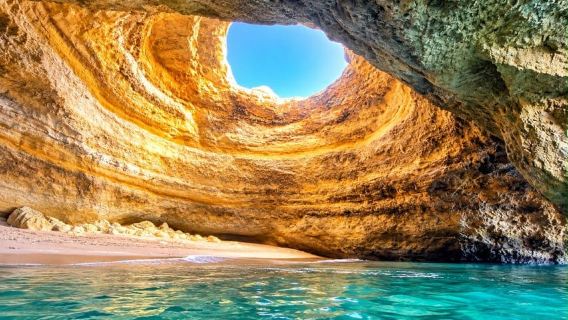 Lagos: Benagil Caves Speedboat Tour with Local Guide