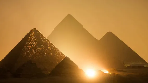 Egyptian Pyramids + Egyptian National Museum + Special Car and Guide + admission ticket and Lunch + private group tour